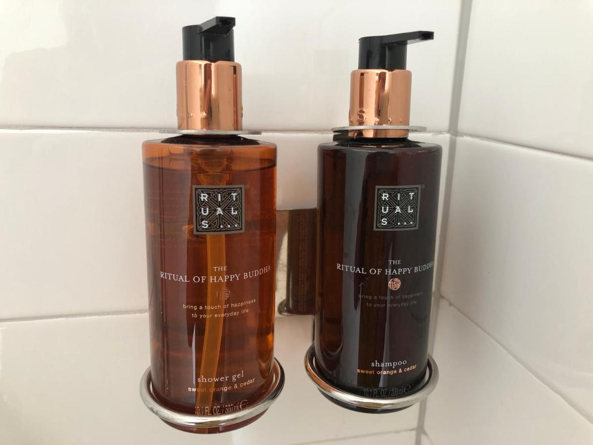 Nine-T-Teen Bed And Boutique Amsterdam Bagian luar foto