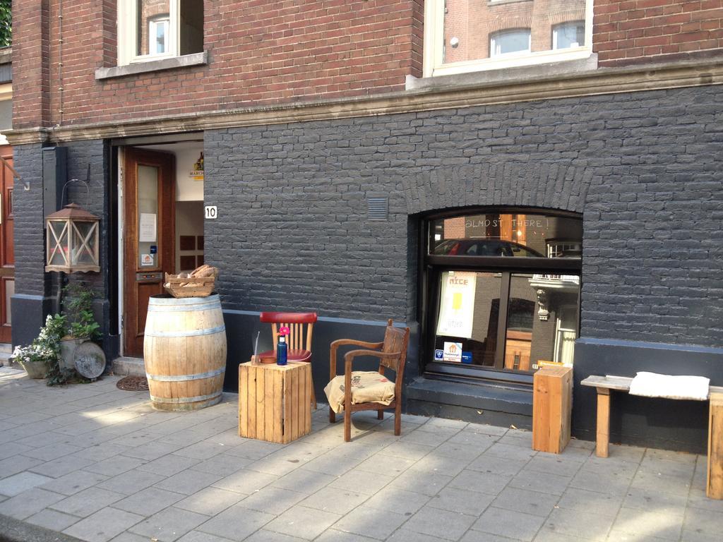 Nine-T-Teen Bed And Boutique Amsterdam Bagian luar foto