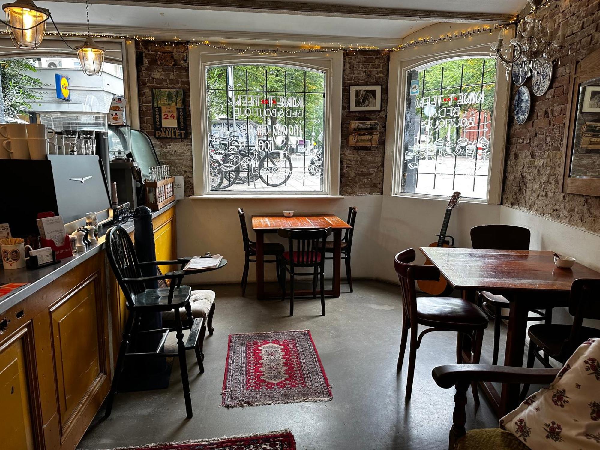 Nine-T-Teen Bed And Boutique Amsterdam Bagian luar foto